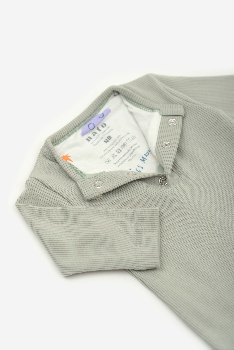 Jumper aire cohetes / verde  pistacho
